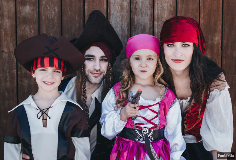 Pogo stick sprong Kip Dwaal Verkleden als piraat: kostuums + make-up